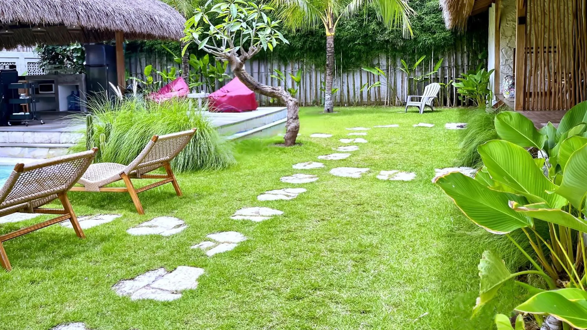 Guest house Villa Belimbing Bingin Beach Bali Pecatu